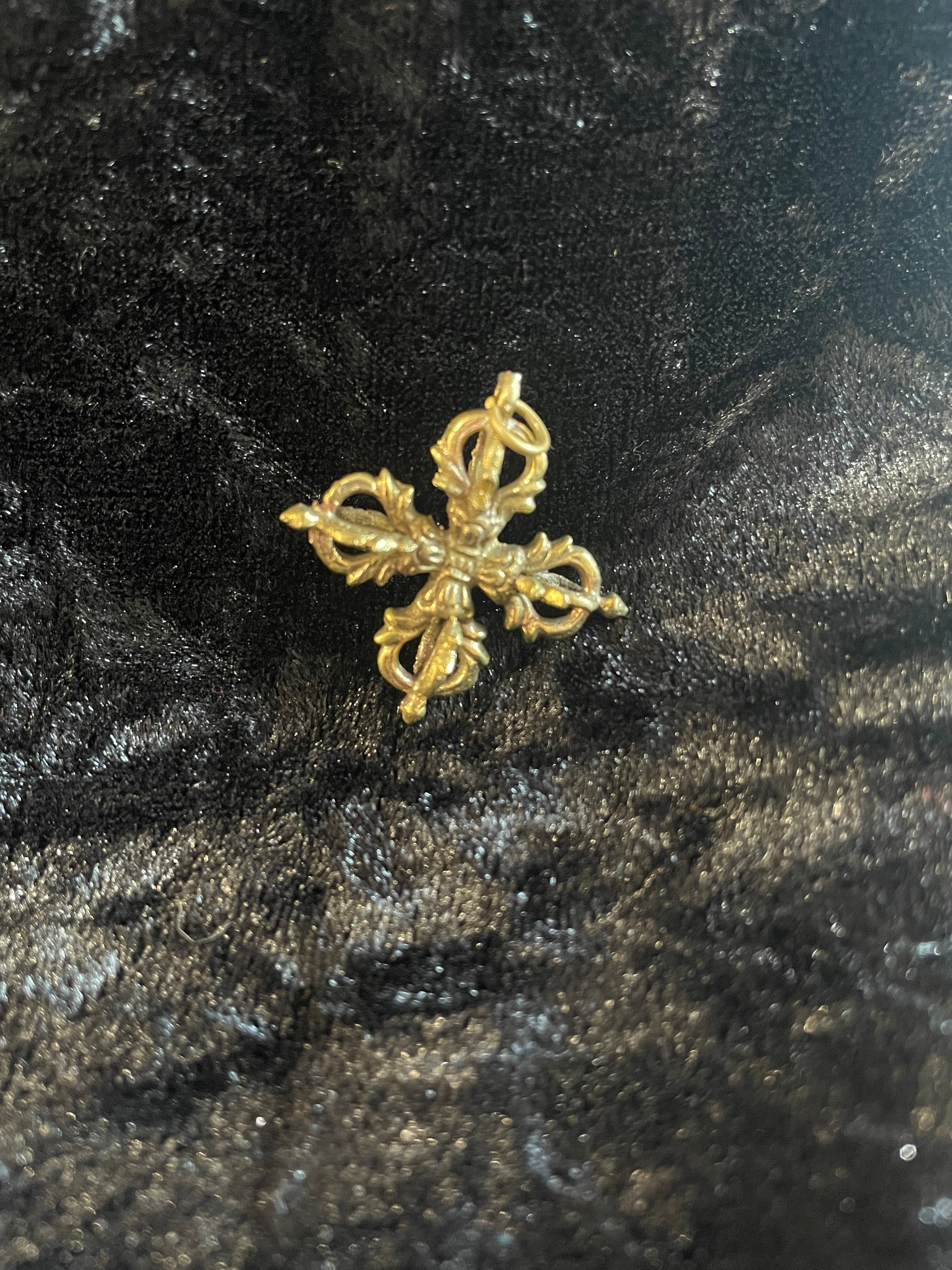 Tibetan Vajra Dorje Thunderbolt Pendant – 4-Pronged Brass